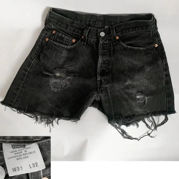 Distressed Levi's Shorts - Picture 4 of 4